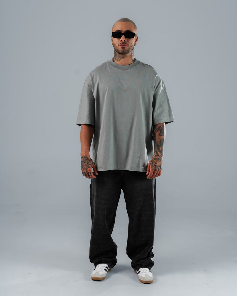 Camiseta Oversize Básica Gris Cemento